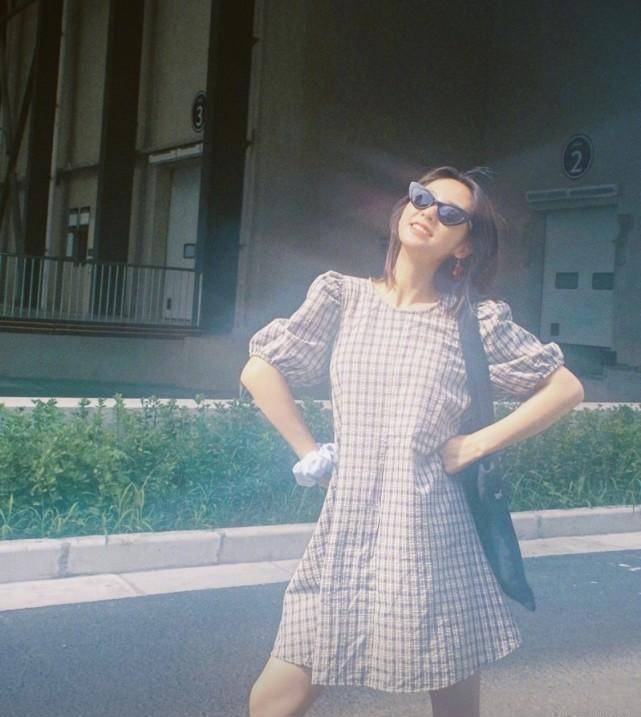 邢菲夏日穿搭太甜了满满的元气少女感一秒回到十八岁