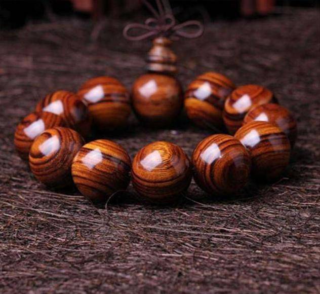 木质手串中的8大硬汉硬度非常高让钢刀都头疼