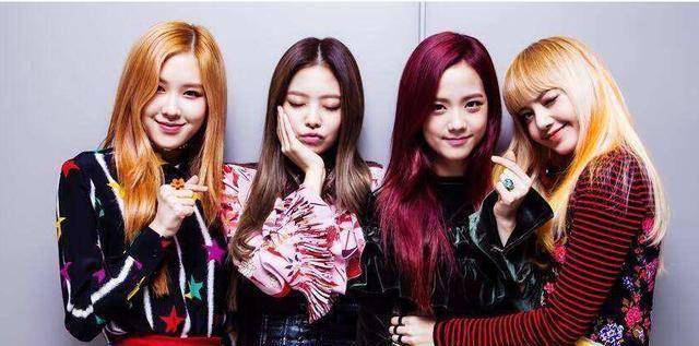 有网友研究了blackpink的打歌服发现,成就最时尚女团的不仅是成员自身