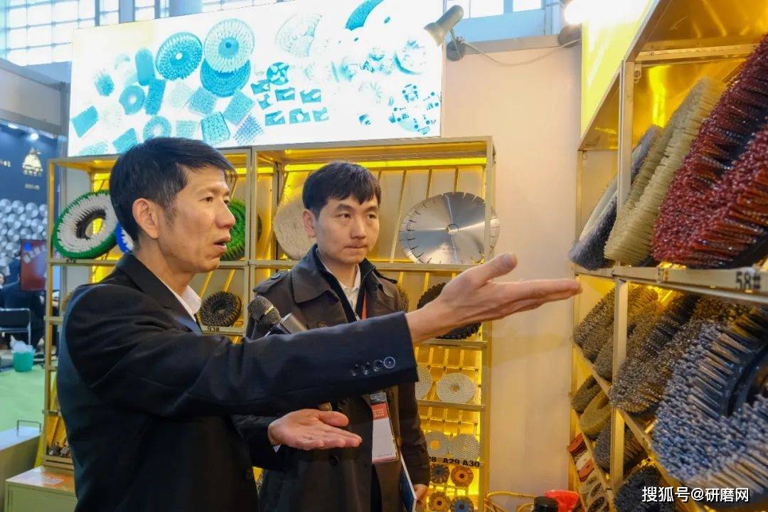 为"一块石"奔赴一座城:厦门石材展访谈录(二)_金刚石