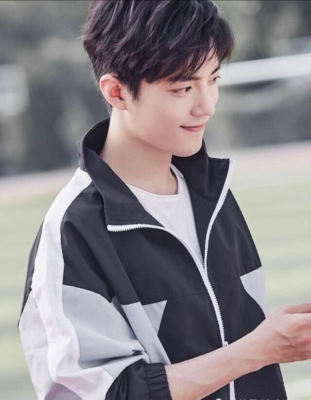 原创olay出镜黑子刷肖战差评总经理亲自夸实力一线反黑