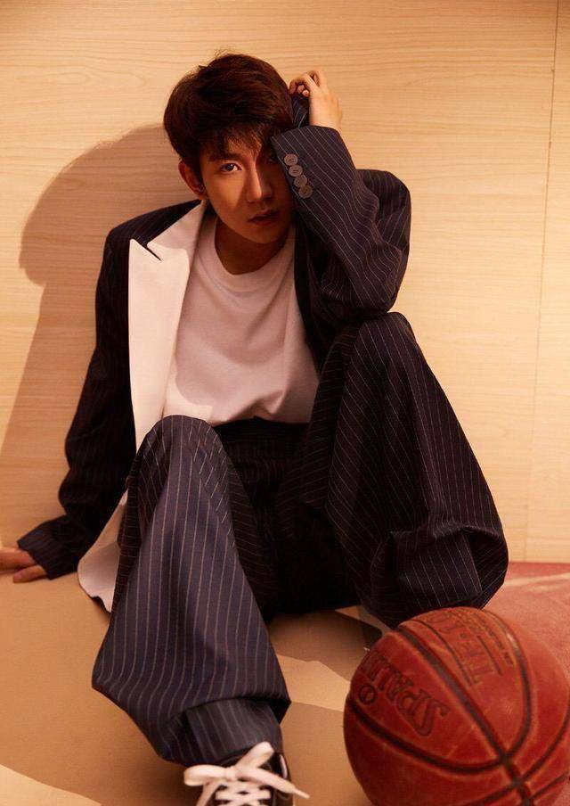 tfboys出道七年易烊千玺变化最大显成熟王源几乎没变还那么嫩