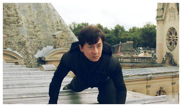 四大功夫之王现状:一个患病,一个坐轮椅,一个离世,他依旧风光_李小龙