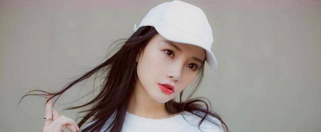 原创李小璐和甜馨合照睡前互道晚安不是一个好老婆但是一个好妈妈