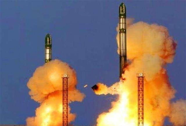 一穷二白之时,乌克兰为何宁可销毁手中超1000枚核弹,也不卖掉?