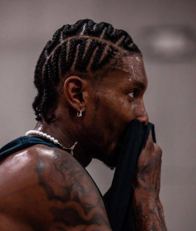 nba因家暴事件解约!