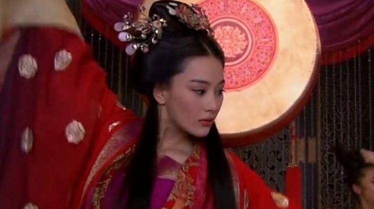 她是娼女出身,却成为将军,战败被敌军俘虏,身体被士兵一窝哄抢_梁红玉