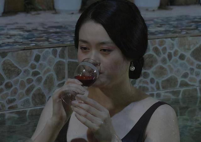 关婷娜有多美和赵本山演夫妻网友调侃戏里戏外犹如两个人
