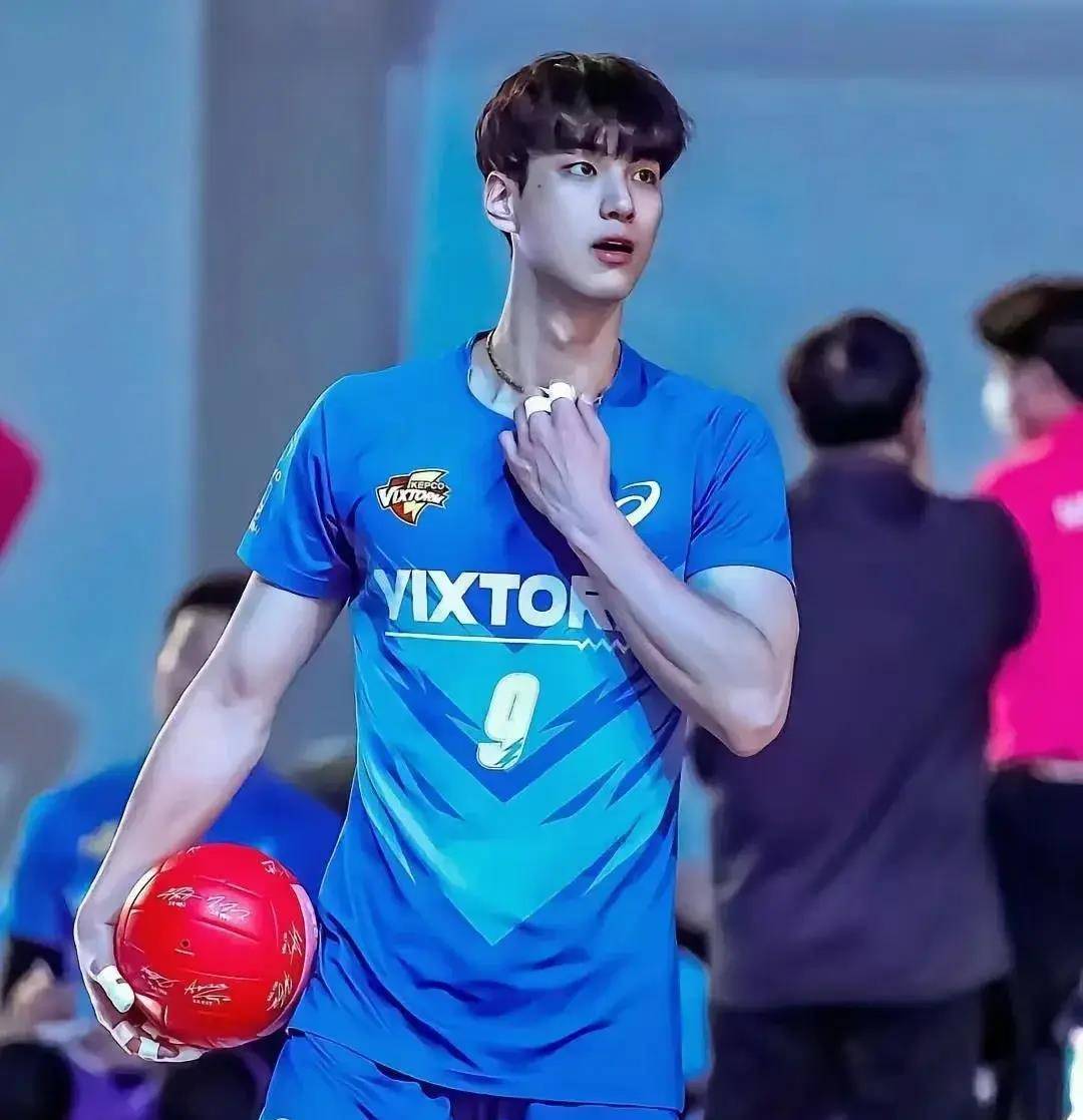 国外排球运动员:林盛进阳光帅气迷人十足,有着小金秀贤之称!