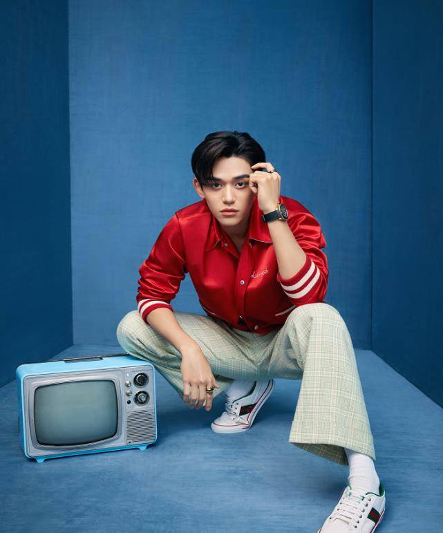 黄旭熙家境被曝光妈妈在菜市场摆摊网友希望不要打扰家人