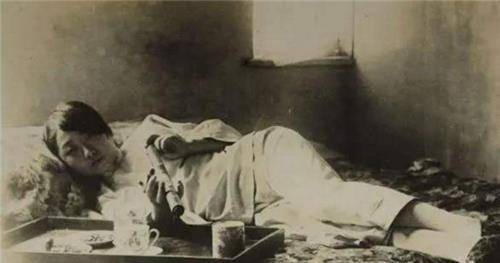 末代皇后婉容珍贵旧照长得确实漂亮图4是婉容唯一一次穿朝服