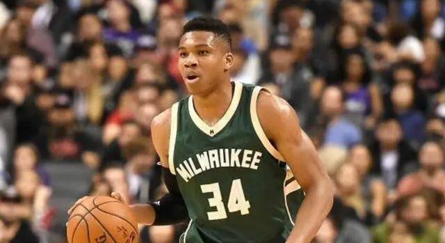 字母哥20岁首次季后赛之路:成长轨迹与遭遇观点