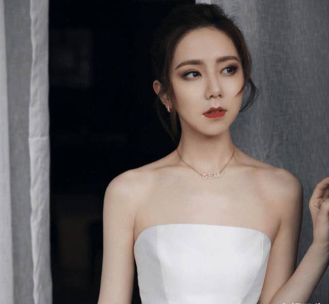 原创年度最受欢迎女歌手邓紫棋稳站第一名唯独吴宣仪令人意外