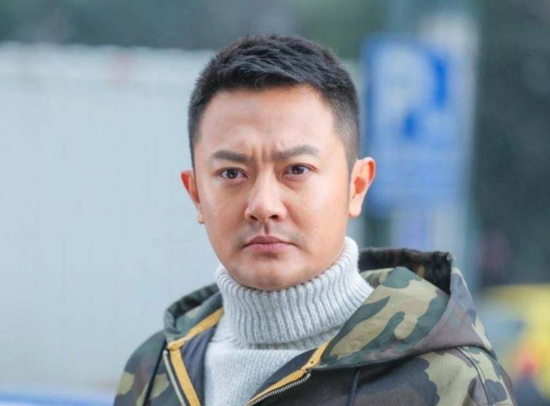 原创印小天16岁上中戏24岁成名带红海澜之家因何成查无此人