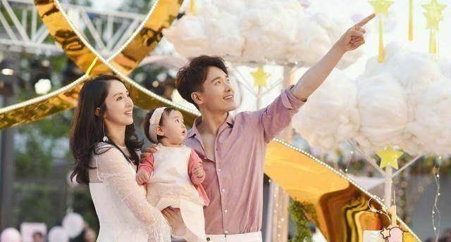 安以轩婚礼众女子脸型几乎都一样只有她辨识度最高