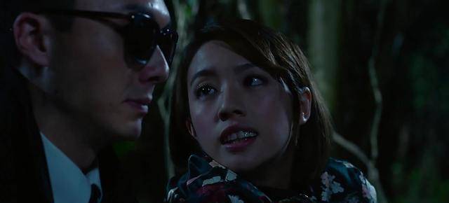 法官突然觉得文申侠的名字很熟悉,这才想起他是有名的盲侠大律师.