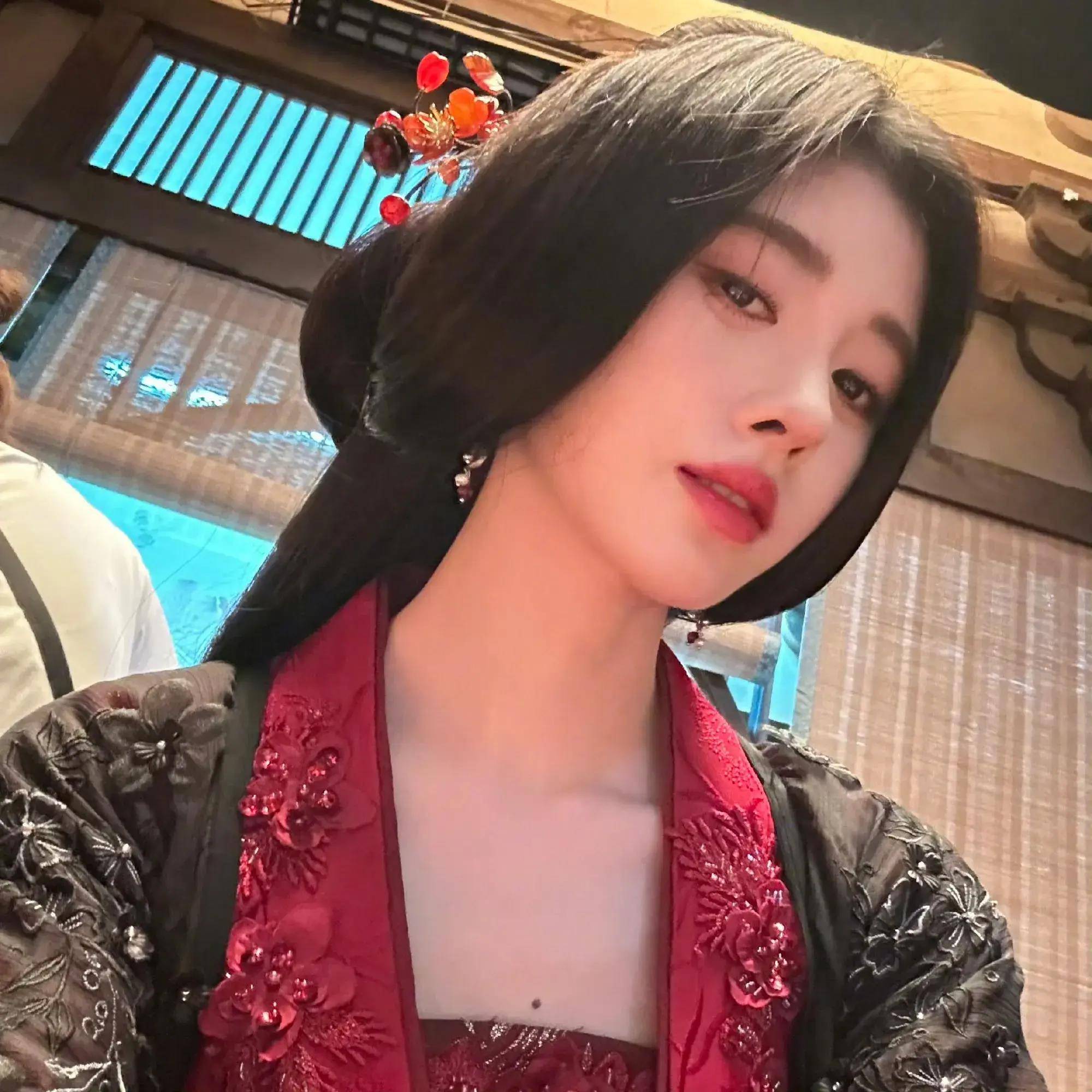 《叹云兮》,《芙蓉》,《古画》,《梦渡》,《落花成泥》,《醉飞霜》