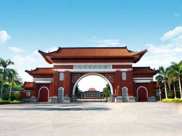 南方医科大学怎么样升学率高就业优势显著