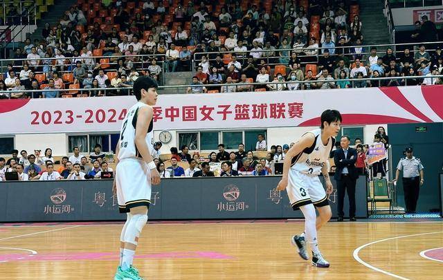 原创四川女篮以9679战胜东莞李梦独得25分杨力维贡献22分