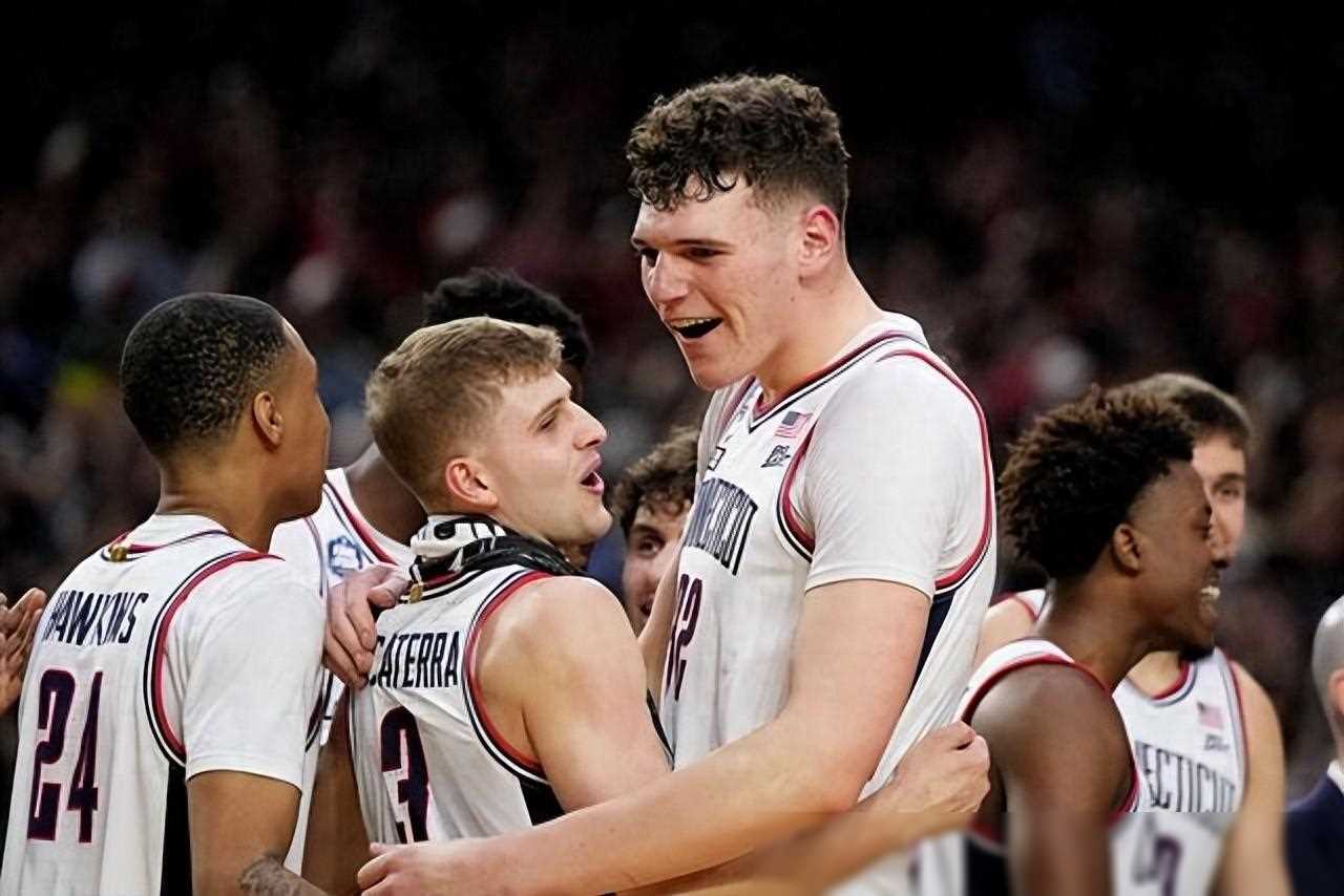 nba新秀排名预测马刺看中康涅狄格高塔火箭锁定二代东77