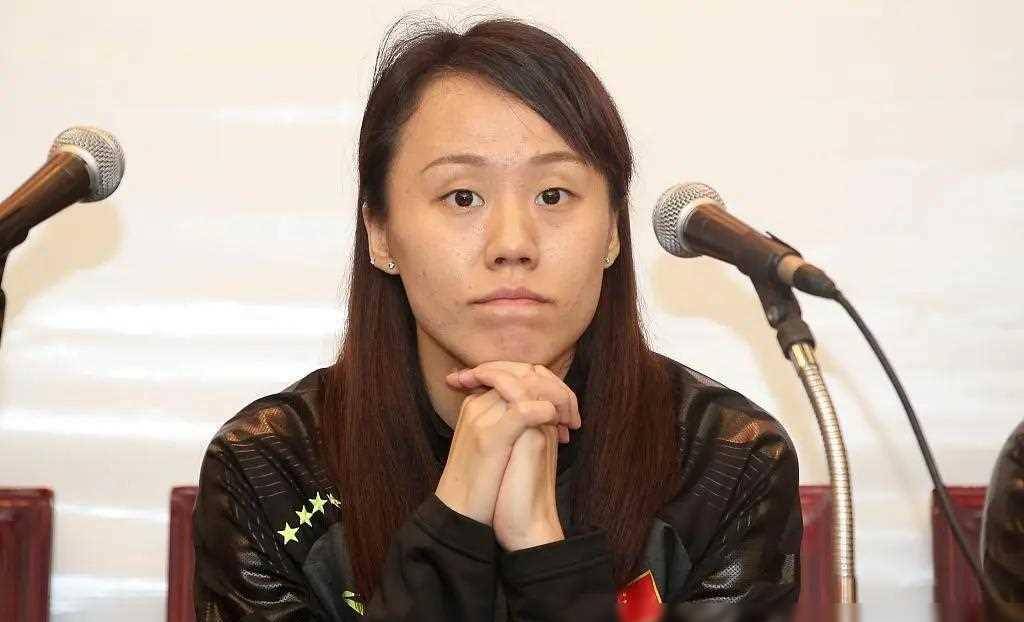 奥运冠军赵芸蕾:离开地方队,被闺蜜抢走初恋,如今家庭生赢家