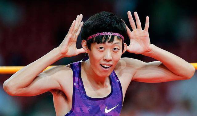 张国伟超越国家队迎接网红生涯