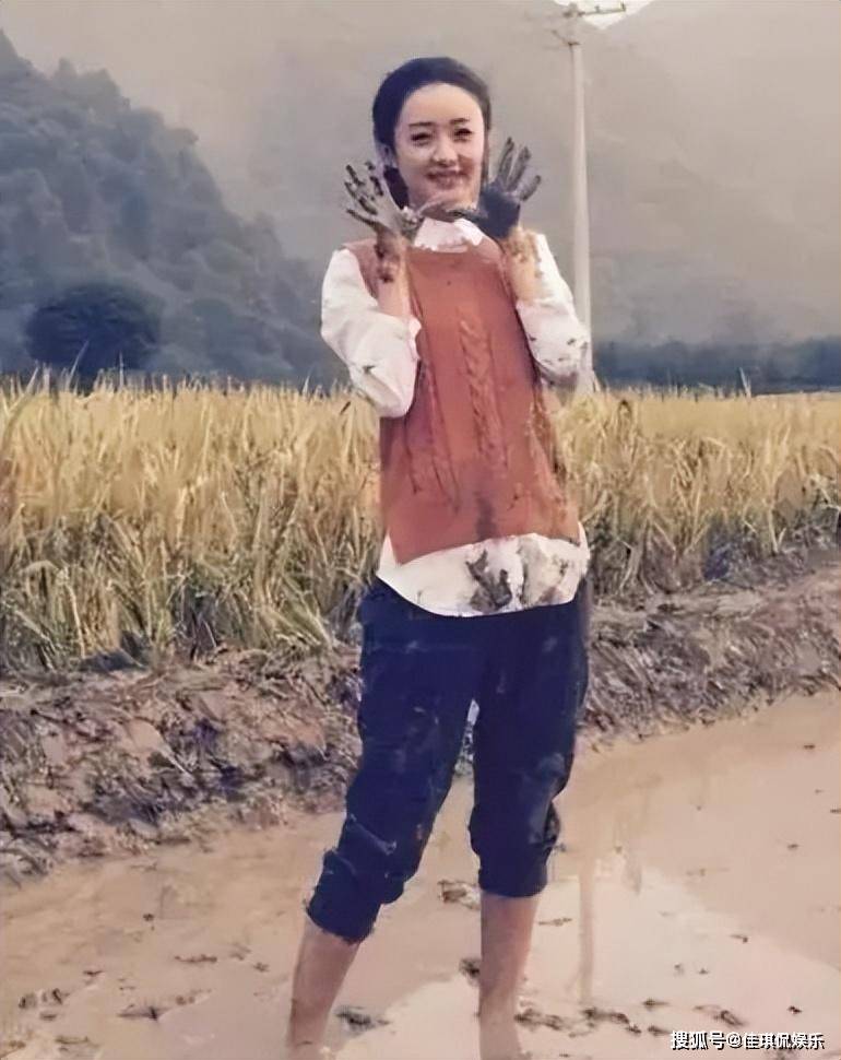 明星回老家的真实状态曝光,谁最接地气,谁在耍大牌,一目了然!