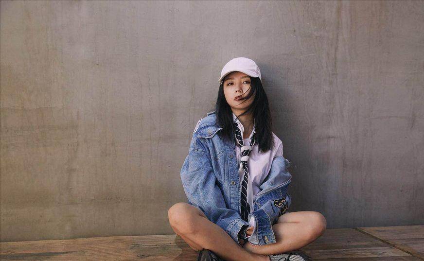 正好那时候有《超级女声》,金光灿就鼓励何洁去参加,两人还一起挑选