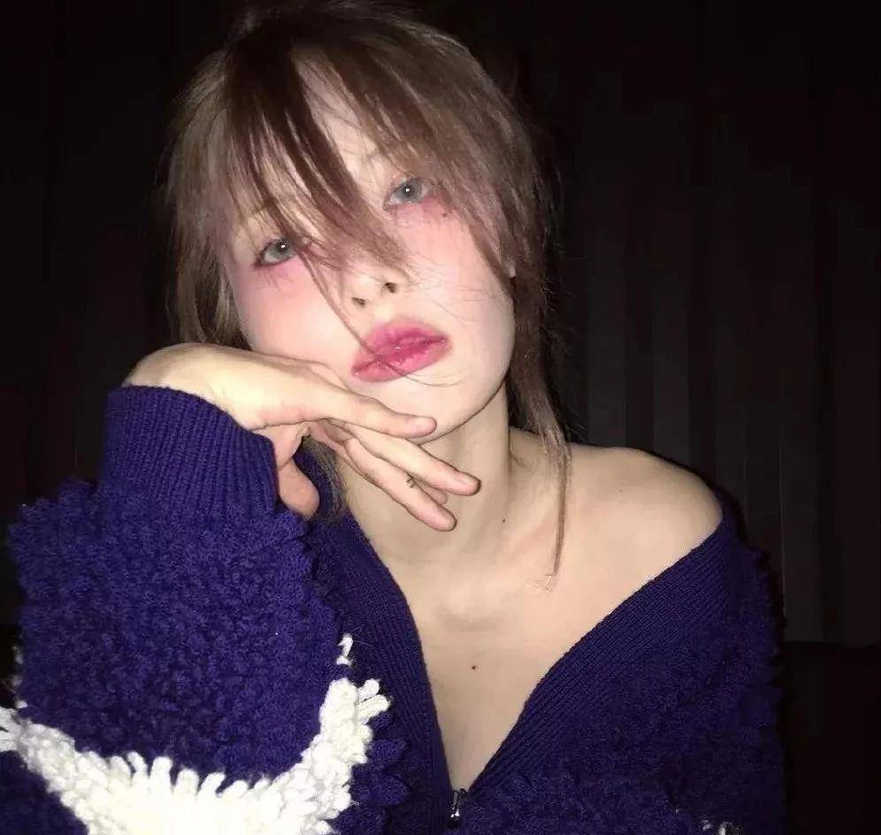 原创泫雅风才不会过时呢引领时尚潮流的金泫雅私服小巧思超吸睛