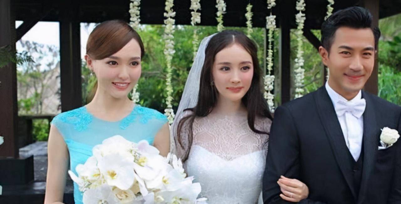 原创昔日娱乐圈模范姐妹唐嫣杨幂再次同台无交流两人友情为何生变