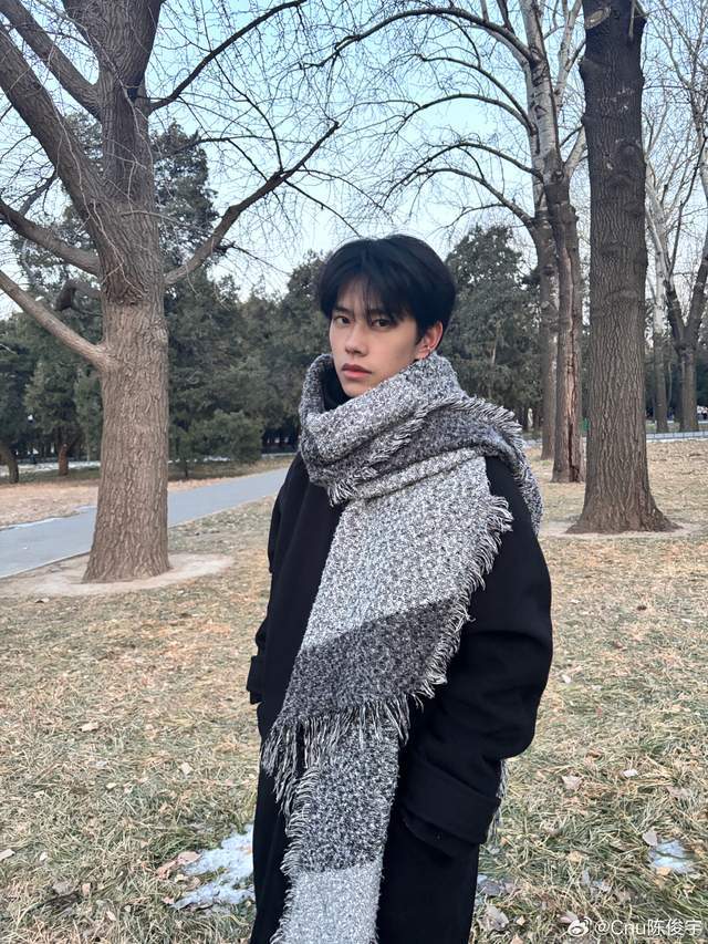 突发!曝网红陈俊宇物化女性,背着女友开房,炸裂聊天记录曝光