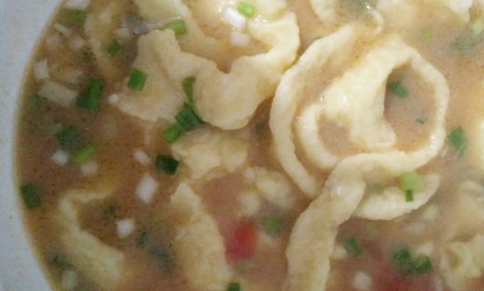 给婆婆做番茄鸡蛋面看不到鸡蛋生气吃一口却乐开了花