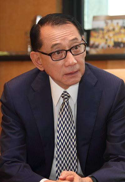 原创父亲陈泽民与胡兵传过绯闻破过产背后的故事比陈冠希还精彩