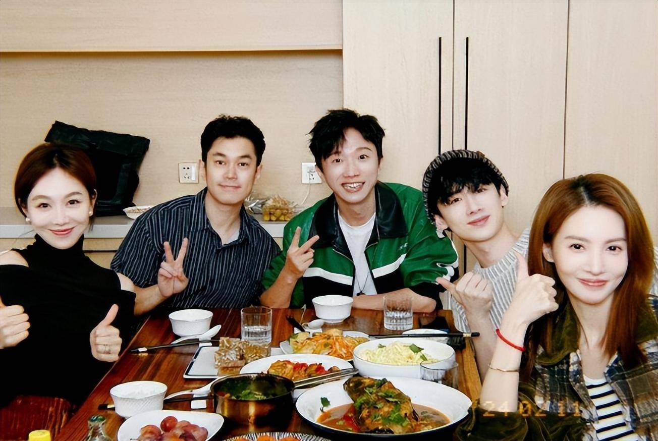 身材好演技好红毯让妆金晨高情商的姜妍早已成为人生赢家