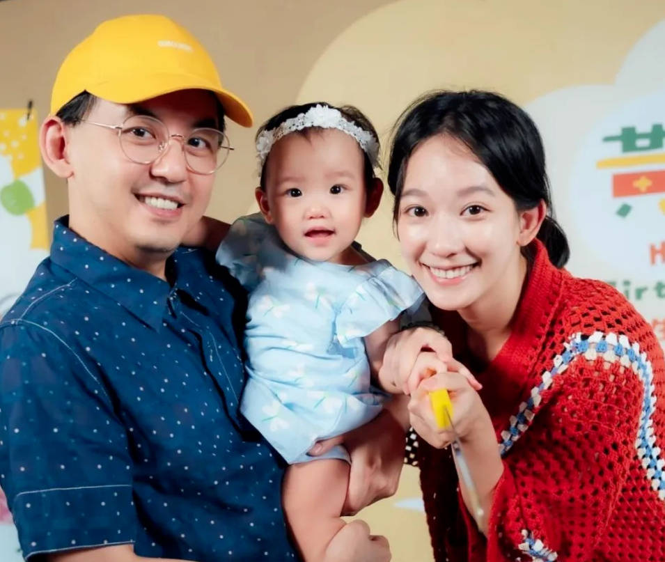 原创全是假象黄子佼谎言被揭穿10年恩爱成梦幻泡影孟耿如实惨