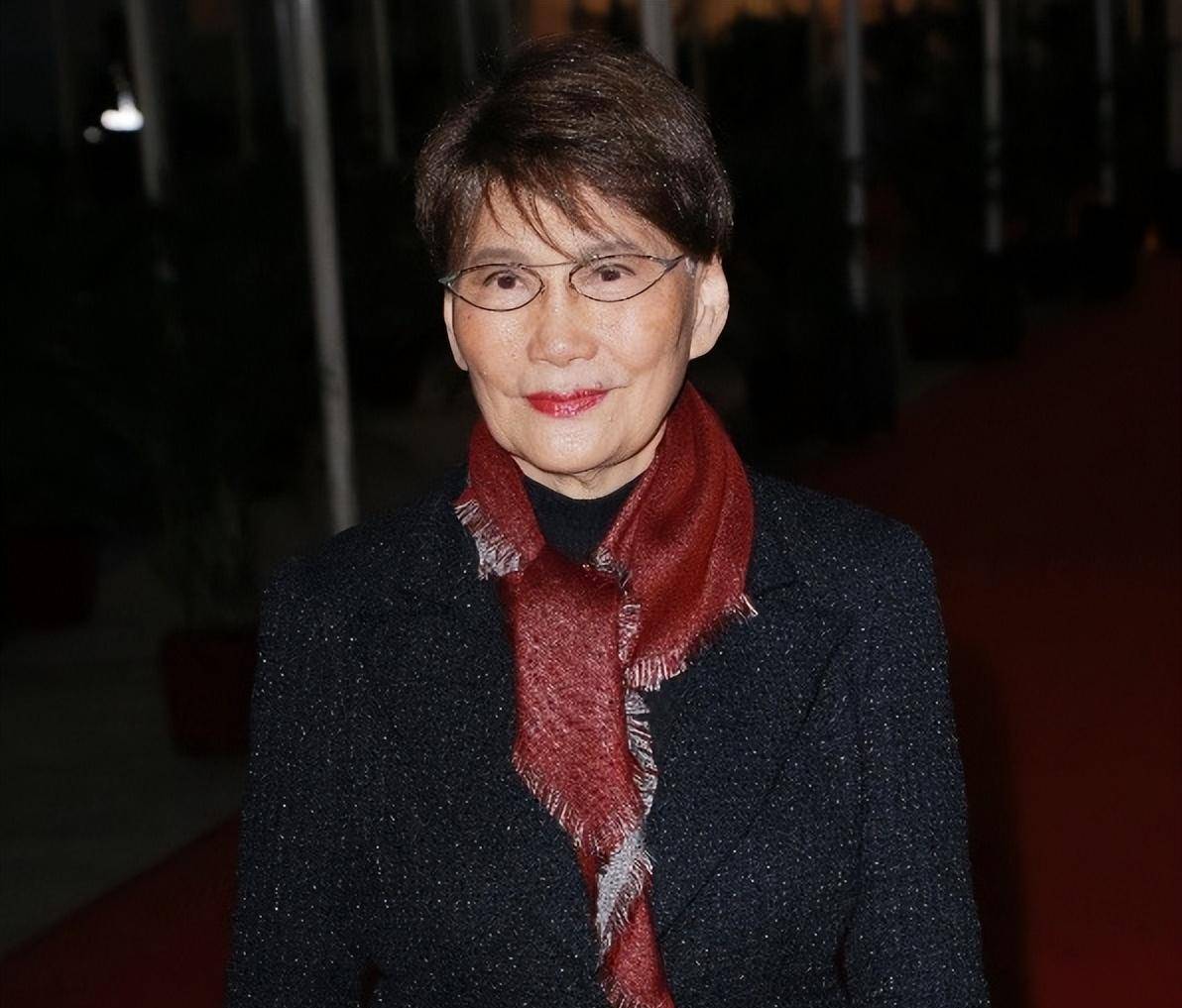 原创方逸华陪伴邵逸夫45年才有名分丈夫107岁去世给她留了38亿