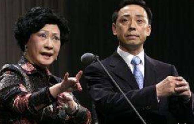 京剧大师于魁智的爱情一个吃炸酱面一个吃西餐30年恩爱如初