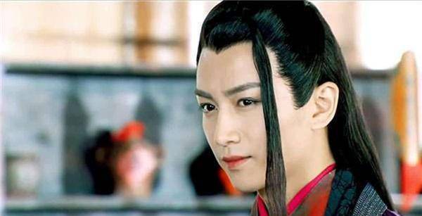 原创林平之挥刀自宫为何要选在大婚前夕你看岳灵珊做了啥