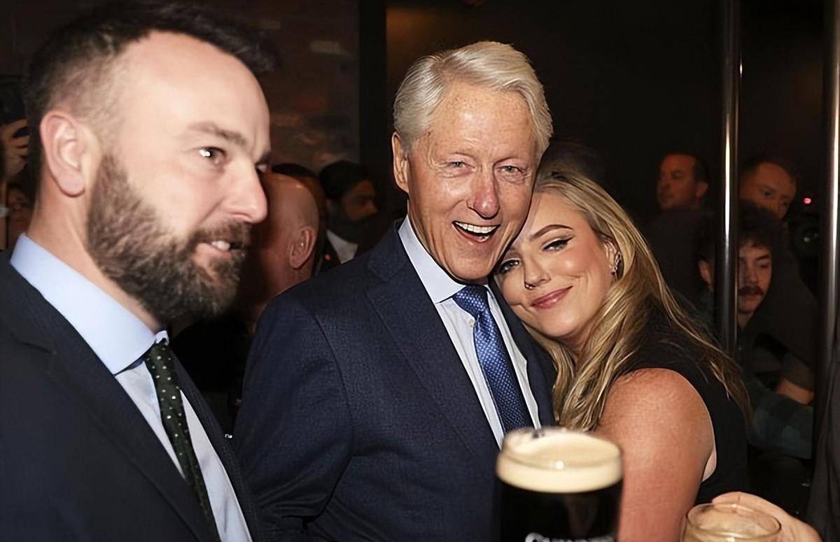 原创克林顿自曝不能生育风流史数不尽晚年一身毛病依赖着希拉里