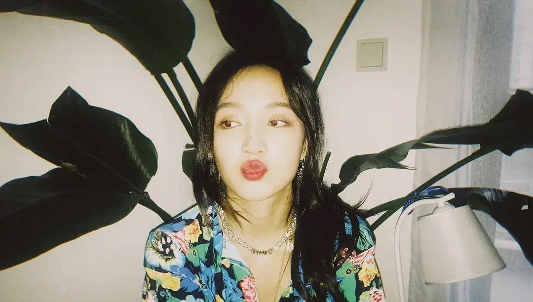 原创乘风破浪的姐姐们出圈美图个个都是时尚宠儿