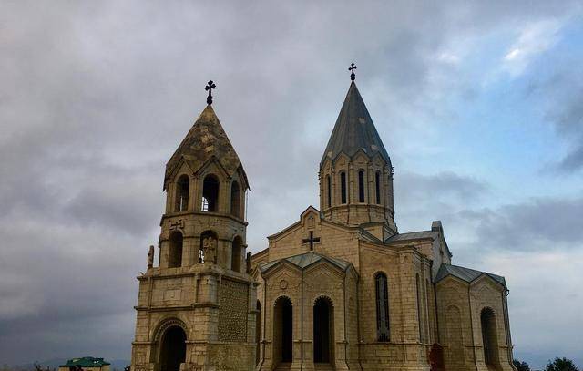 原创阿塞拜疆为啥与亚美尼亚不对付两者宗教不同一直在争纳卡地区