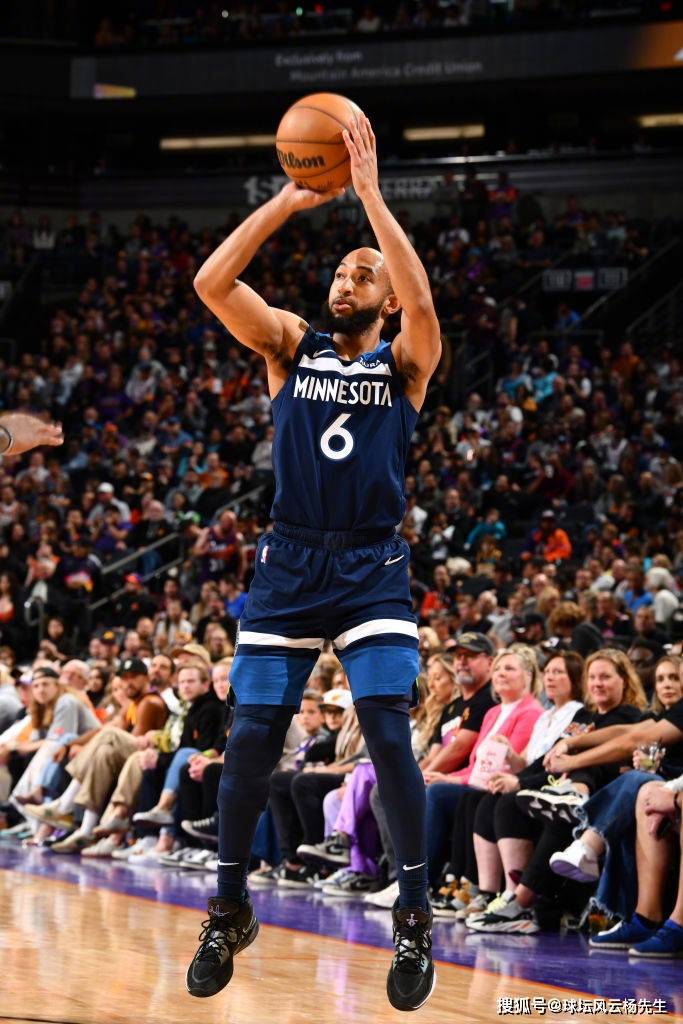 原创太阳9787狂胜森林狼杜兰特布克联手引领三连胜爱德华兹17分无力回