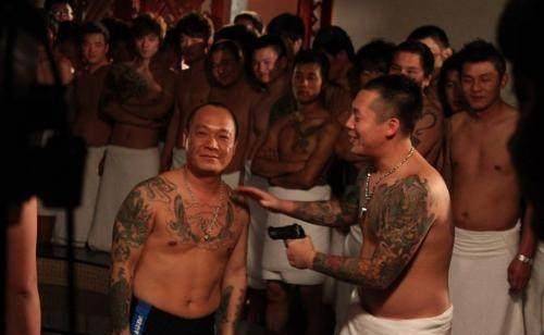 原创曾是有情有义的黑社会老大为家退出江湖却因戏