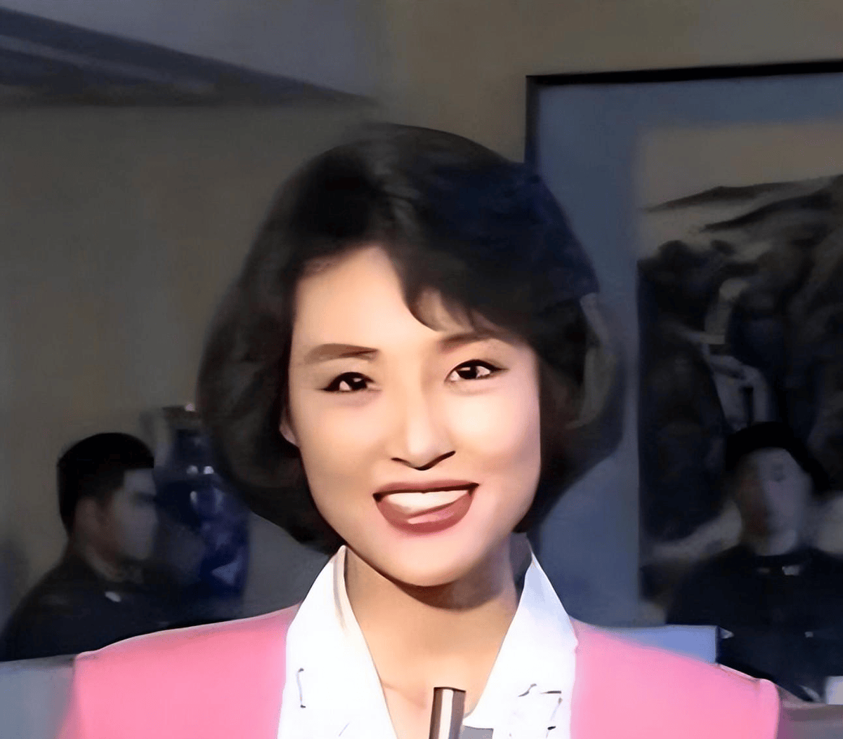 原创抛弃初恋嫁百亿富豪退出央视转身成国企老总周涛的人生有离谱