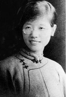 这时凌淑华想回归家庭,但是已经被伤透的陈西滢已经不会再爱了,最后