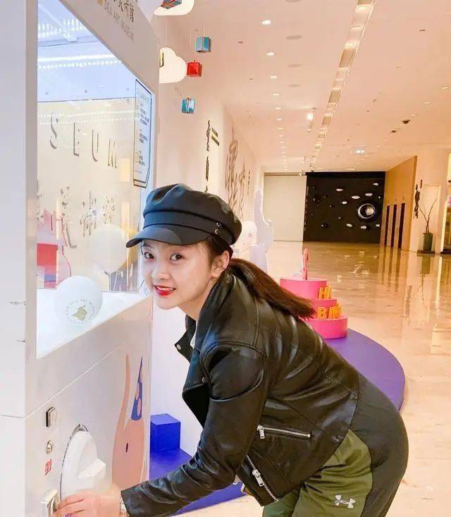 林妙可素颜清秀文静不刻意装成熟真实自然就是体型有点壮