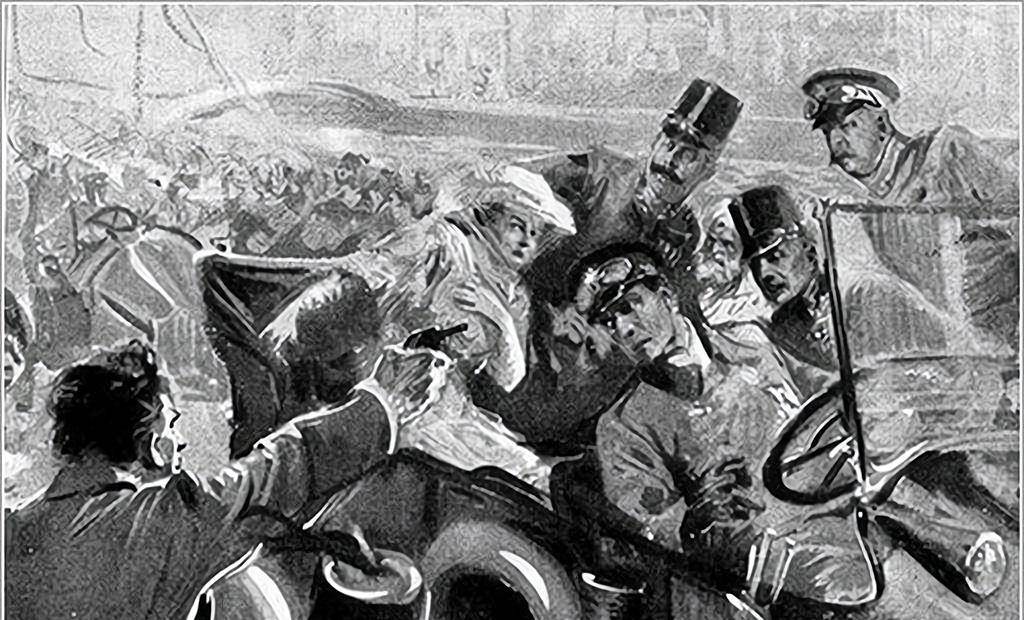 以外斗促内和看小国如何通过挑起世界大战进行扩张