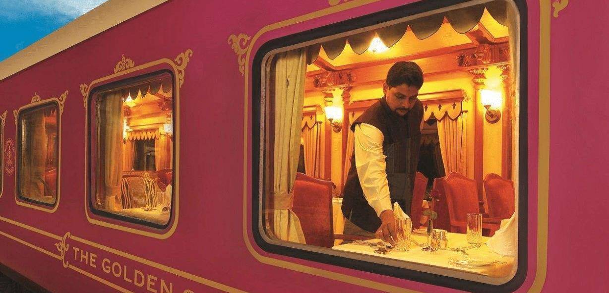 虽然很多都对印度铁路的印象就是满是挂票的火车,但其实印度的铁路网