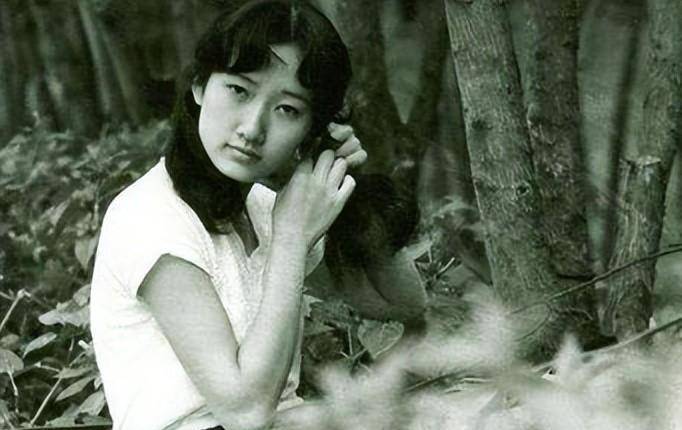 原创王刚和成方圆分手21年一人家庭美满一人年过六旬至今无后