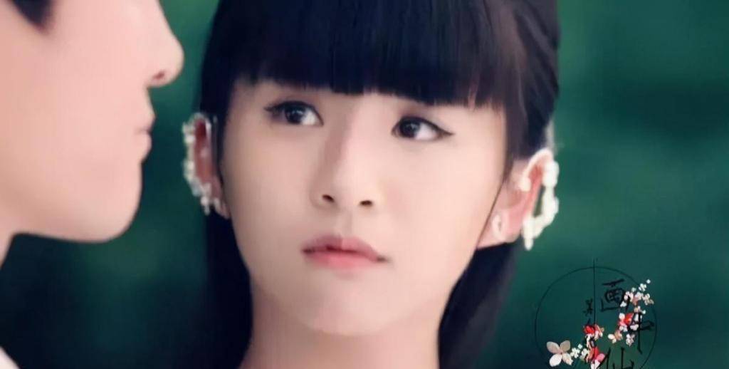 小彩旗为何不做继承人5厘米指甲不算啥看到杨丽萍的脚才明白